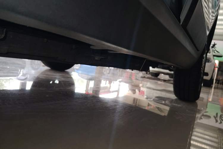 Used Leapmotor T03 2023 403 Smart Edition Left Side Sill