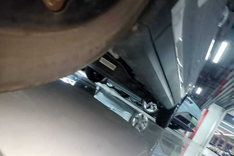 Used Leapmotor T03 2023 310 Lite Edition Left Side Sill
