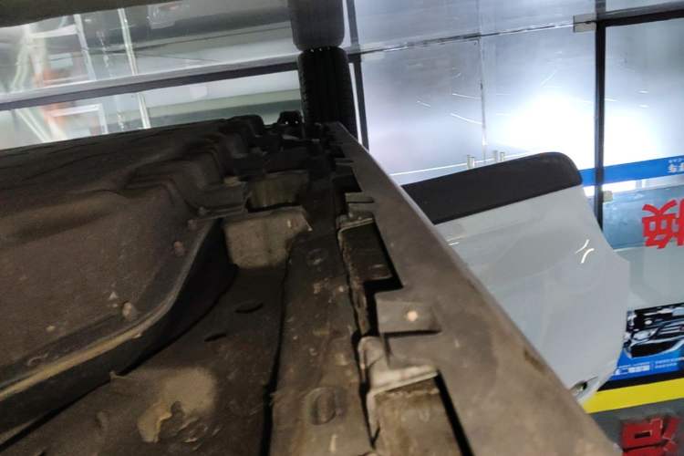 Used Leapmotor T03 2023 403 Smart Edition Right Side Sill