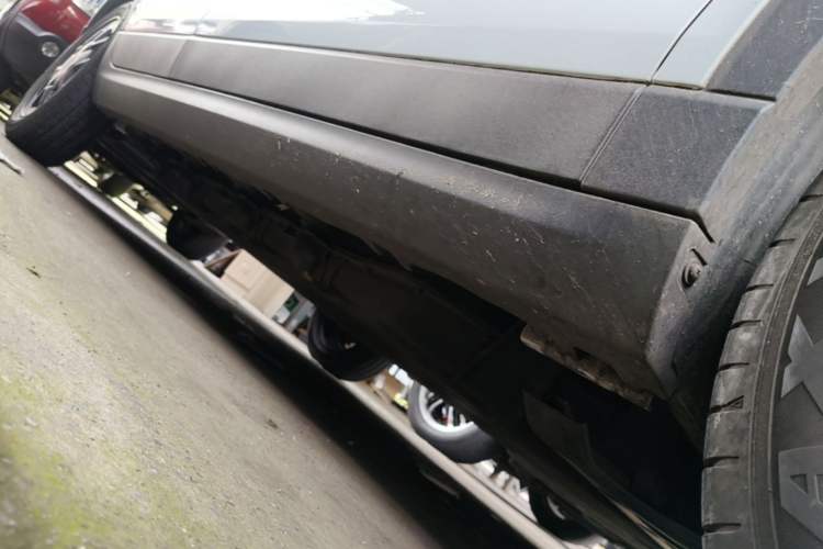 Used Leapmotor T03 2023 403 Lite Edition Right Side Sill