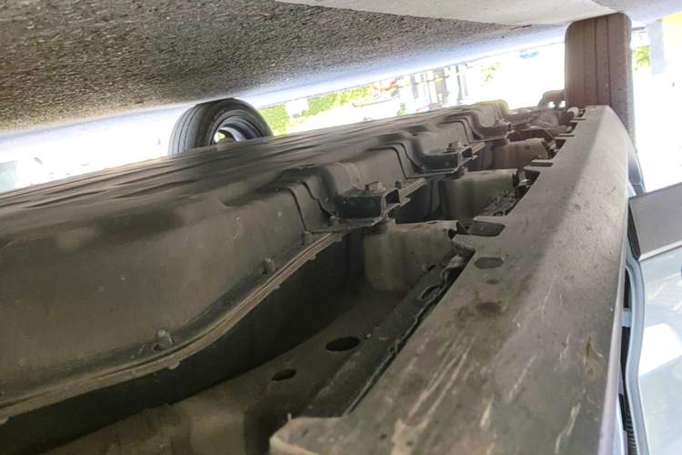 Used Leapmotor T03 2023 310 Lite Edition Right Side Sill