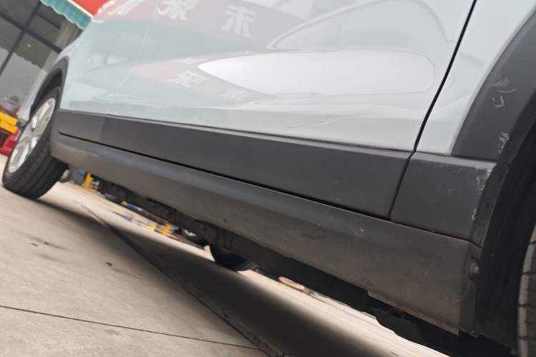 Used Leapmotor T03 2023 403 Lite Edition Right Side Sill