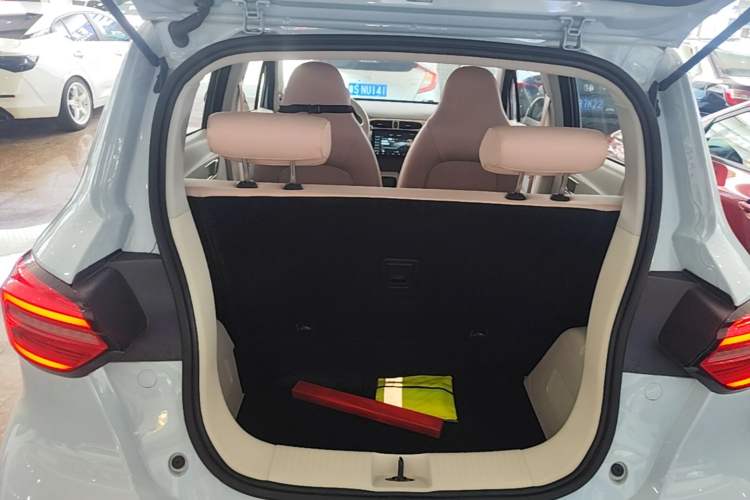 Used Leapmotor T03 2023 403 Smart Edition Trunk