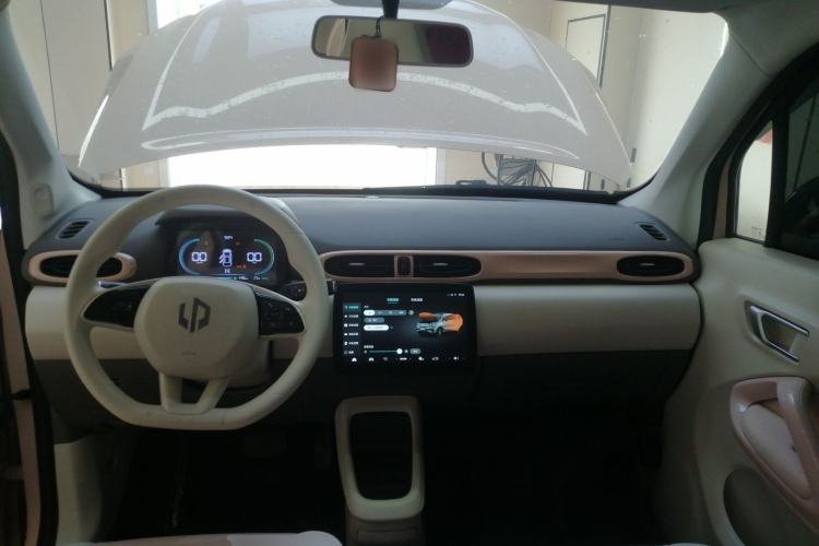 Used Leapmotor T03 2023 310 Lite Edition Center Console
