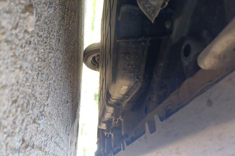 Used Leapmotor T03 2023 200 Lite Edition Chassis Front Left