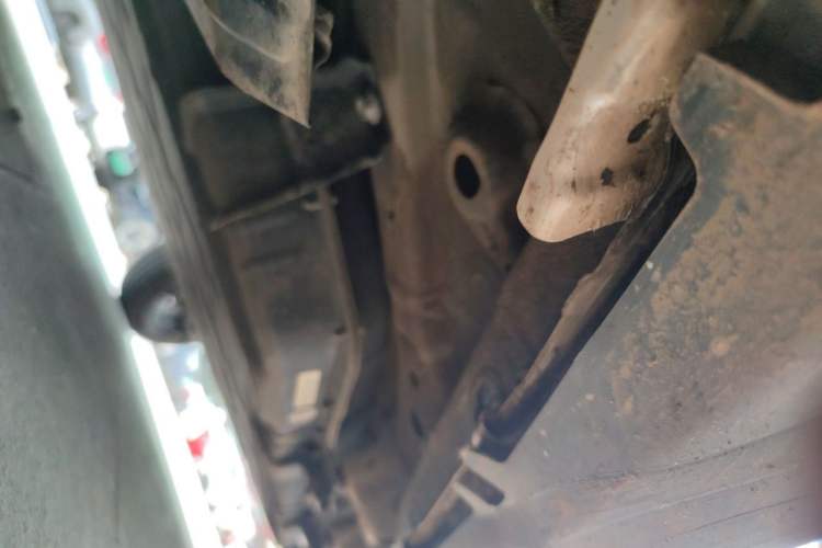 Used Leapmotor T03 2023 200 Lite Edition Chassis Front Left