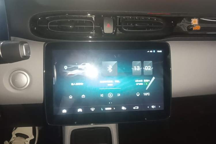 Used Leapmotor T03 2023 310 Lite Edition Audio And AC Panel