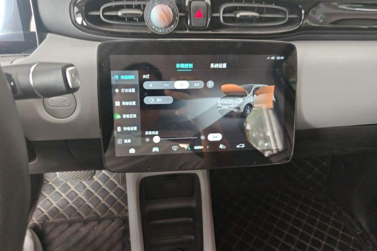 Used Leapmotor T03 2023 200 Lite Edition Audio And AC Panel
