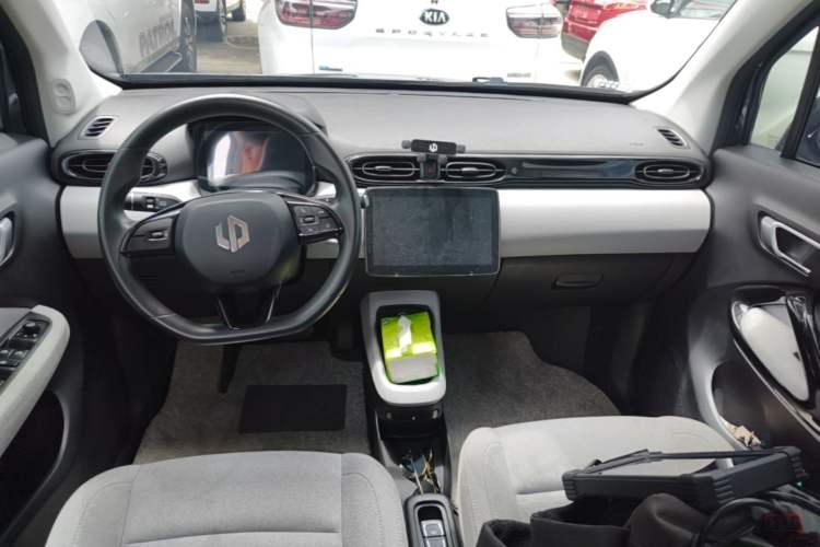 Used Leapmotor T03 2023 310 Lite Edition Center Console