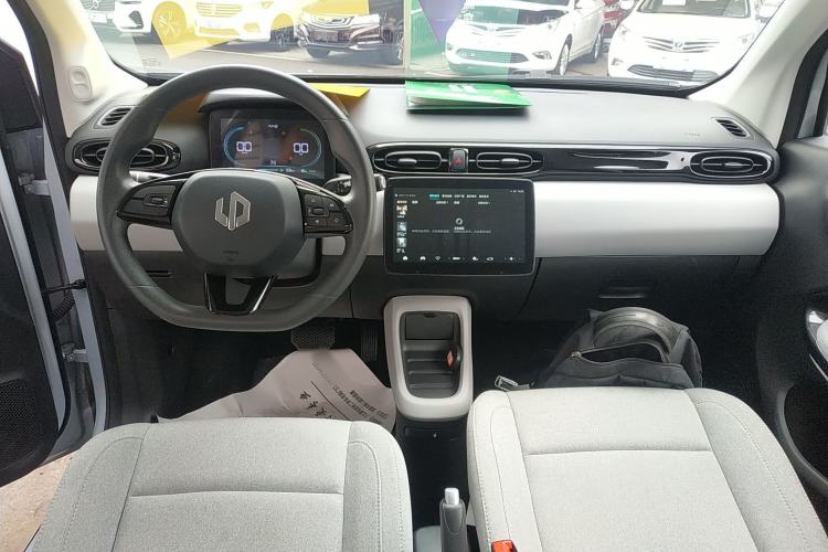 Used Leapmotor T03 2023 200 Lite Edition Center Console