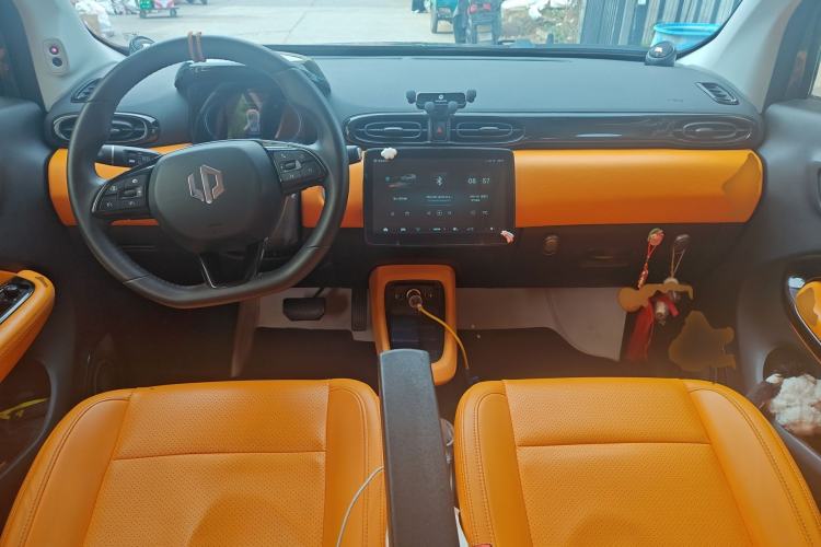 Used Leapmotor T03 2023 403 Smart Edition Center Console