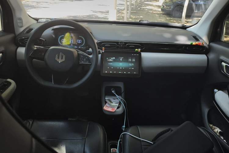 Used Leapmotor T03 2023 310 Lite Edition Center Console