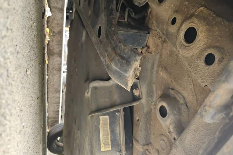 Used Leapmotor T03 2023 310 Lite Edition Chassis Front Left