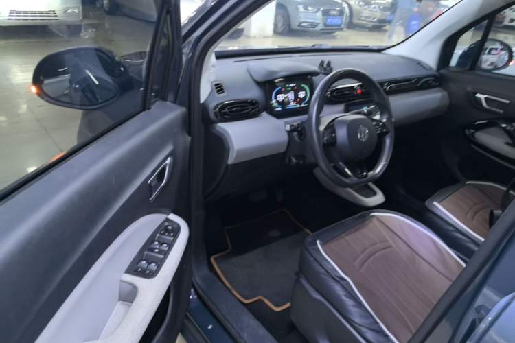 Used Leapmotor T03 2023 310 Lite Edition Driver Seat