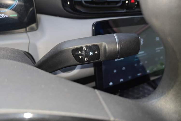 Used Leapmotor T03 2023 200 Lite Edition Gear Lever