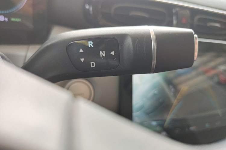 Used Leapmotor T03 2023 310 Lite Edition Gear Lever
