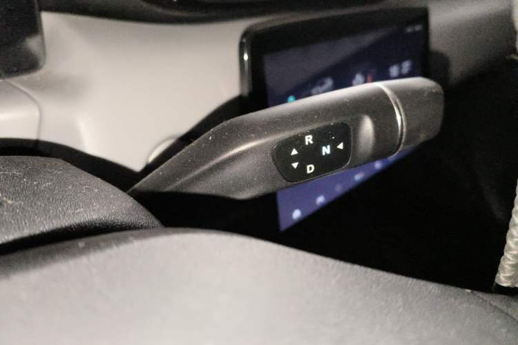 Used Leapmotor T03 2023 200 Lite Edition Gear Lever