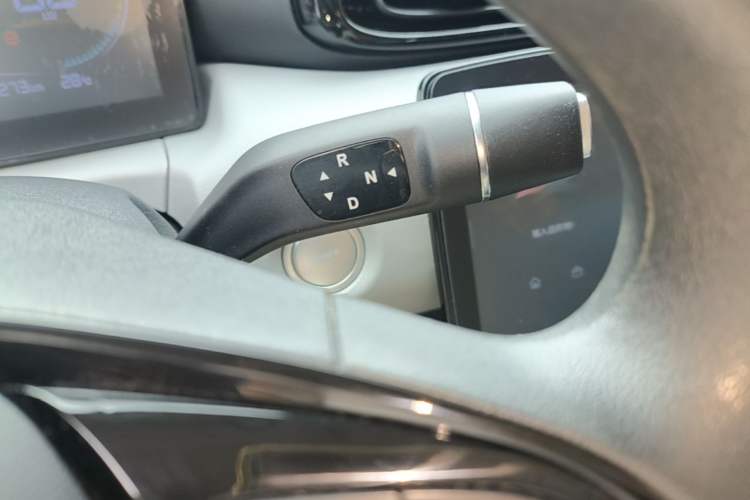 Used Leapmotor T03 2023 310 Lite Edition Gear Lever