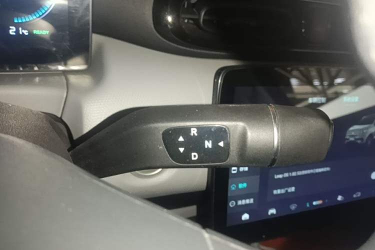 Used Leapmotor T03 2023 310 Lite Edition Gear Lever