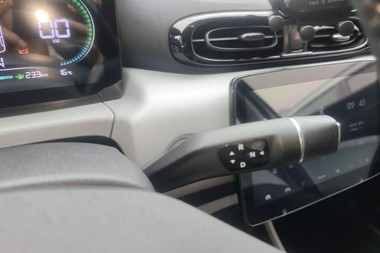 Used Leapmotor T03 2023 310 Lite Edition Gear Lever