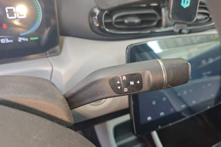 Used Leapmotor T03 2023 310 Lite Edition Gear Lever
