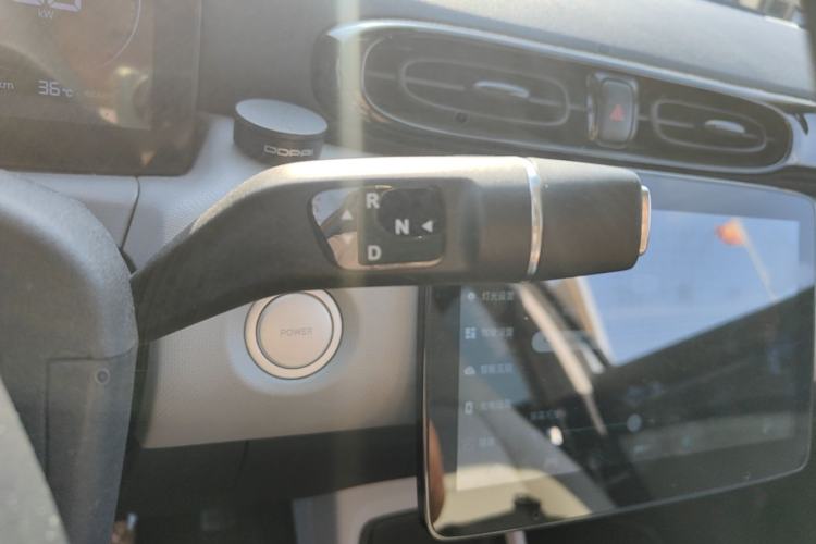 Used Leapmotor T03 2023 310 Lite Edition Gear Lever