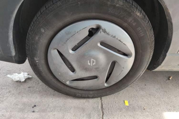 Used Leapmotor T03 2023 200 Lite Edition Left Front Wheel Hub