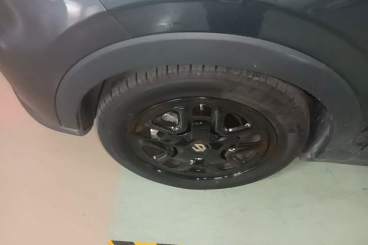 Used Leapmotor T03 2023 310 Lite Edition Left Front Wheel Hub