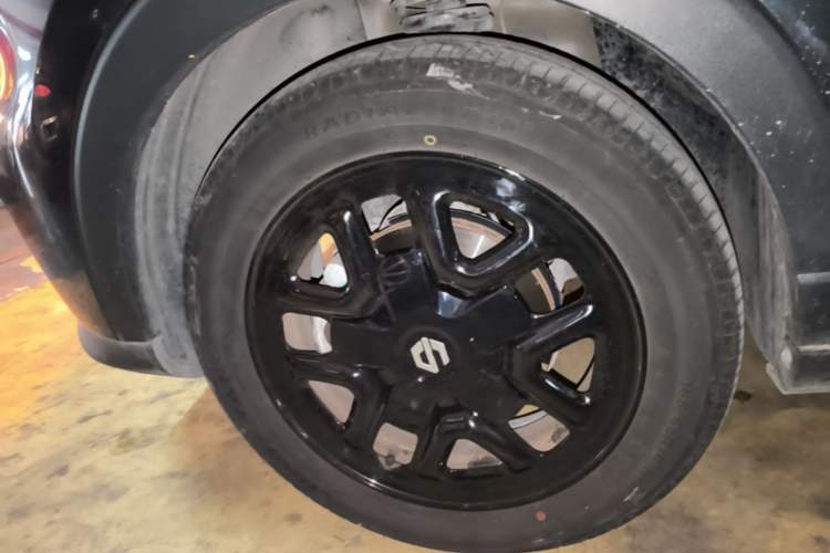 Used Leapmotor T03 2023 310 Lite Edition Left Front Wheel Hub