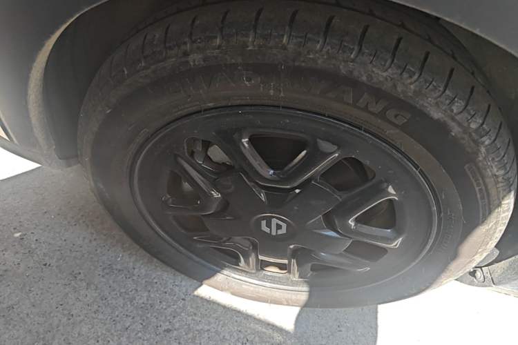 Used Leapmotor T03 2023 310 Lite Edition Left Front Wheel Hub