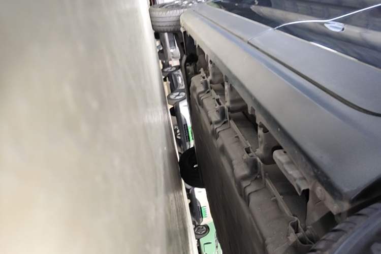Used Leapmotor T03 2023 310 Lite Edition Left Side Sill