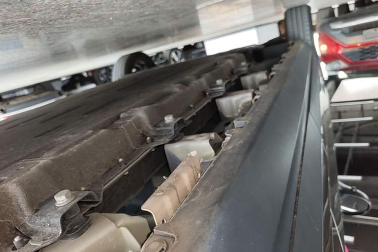 Used Leapmotor T03 2023 310 Lite Edition Left Side Sill