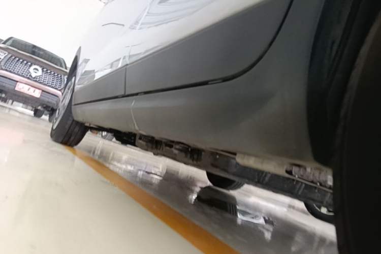 Used Leapmotor T03 2023 200 Lite Edition Left Side Sill