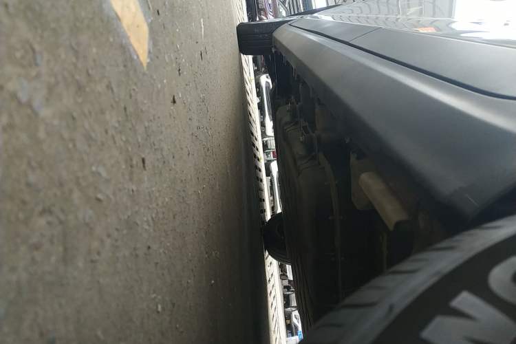 Used Leapmotor T03 2023 200 Lite Edition Left Side Sill