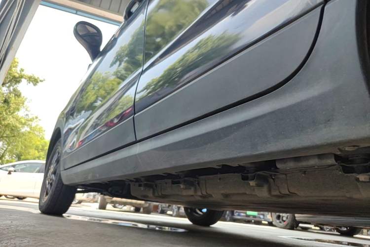 Used Leapmotor T03 2023 310 Lite Edition Left Side Sill