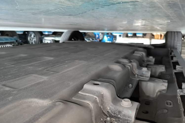 Used Leapmotor T03 2023 403 Smart Edition Left Side Sill