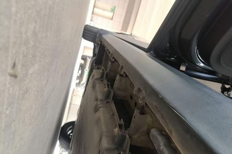 Used Leapmotor T03 2023 310 Lite Edition Left Side Sill