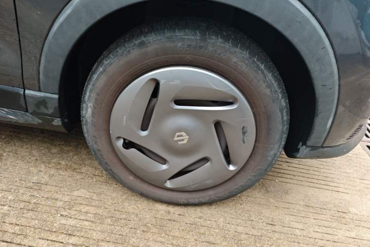 Used Leapmotor T03 2023 200 Lite Edition Right Front Wheel Hub