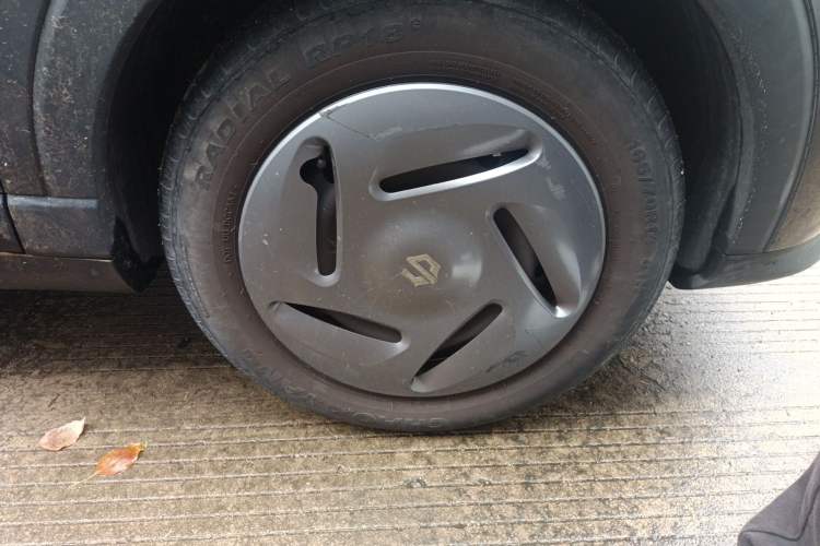Used Leapmotor T03 2023 200 Lite Edition Right Front Wheel Hub