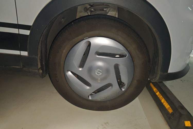 Used Leapmotor T03 2023 200 Lite Edition Right Front Wheel Hub