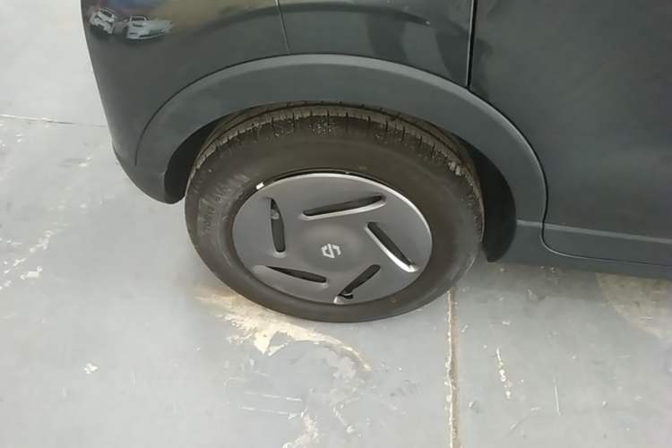 Used Leapmotor T03 2023 200 Lite Edition Right Rear Wheel Hub