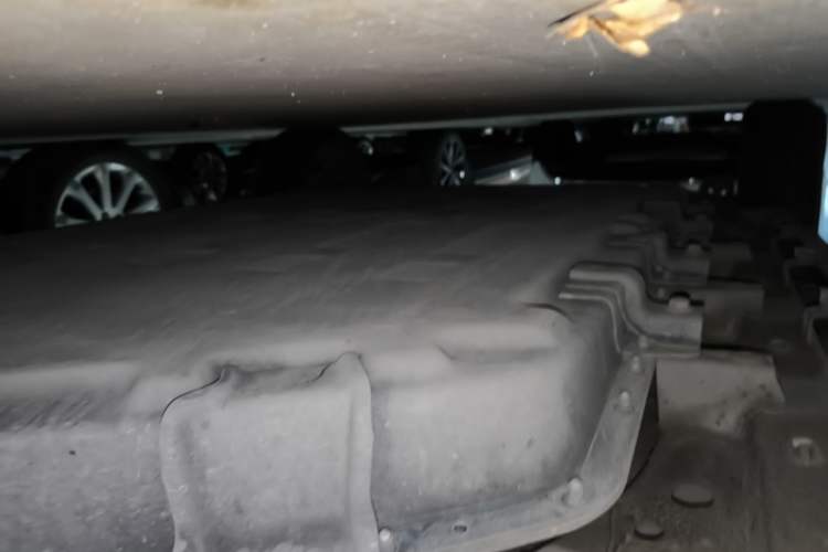 Used Leapmotor T03 2023 310 Lite Edition Right Side Sill