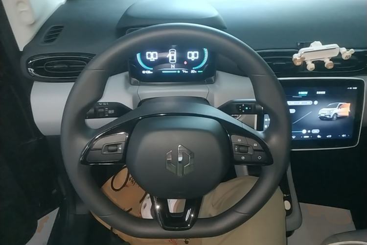 Used Leapmotor T03 2023 200 Lite Edition Steering Wheel