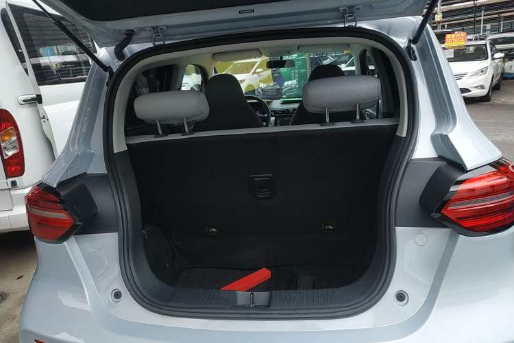 Used Leapmotor T03 2023 200 Lite Edition Trunk