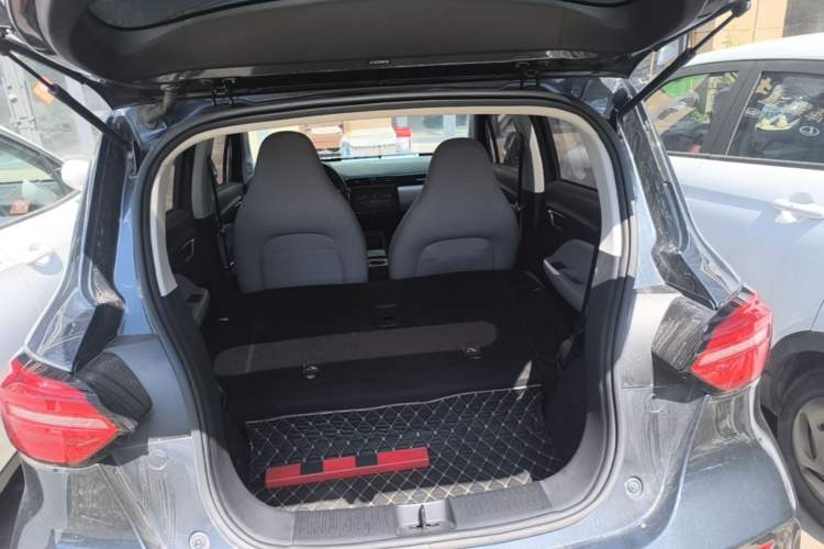Used Leapmotor T03 2023 200 Lite Edition Trunk