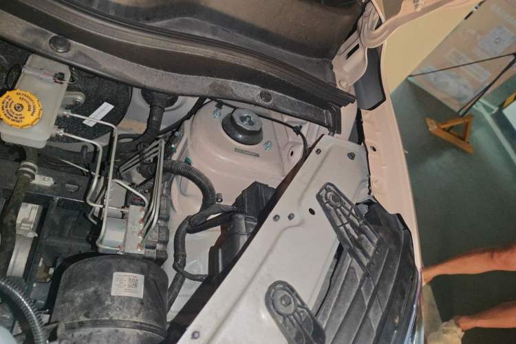 Used Leapmotor T03 2023 310 Lite Edition Engine Bay Left