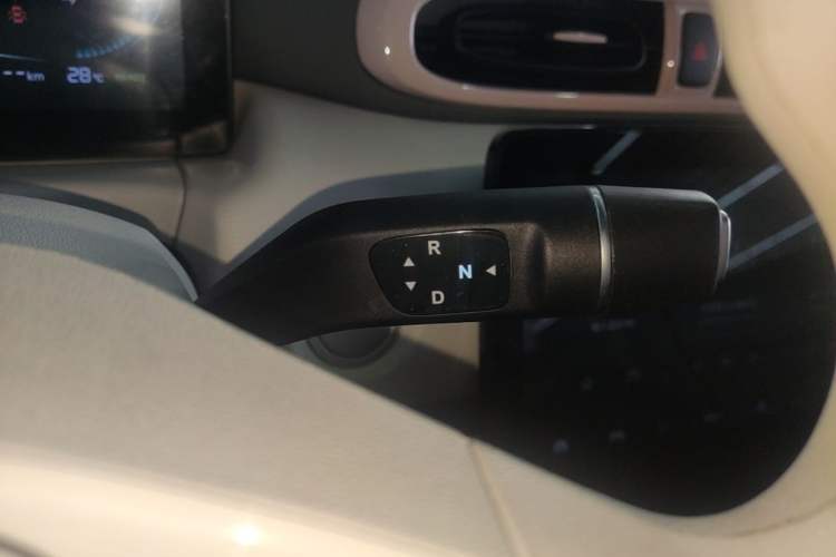 Used Leapmotor T03 2023 310 Lite Edition Gear Lever