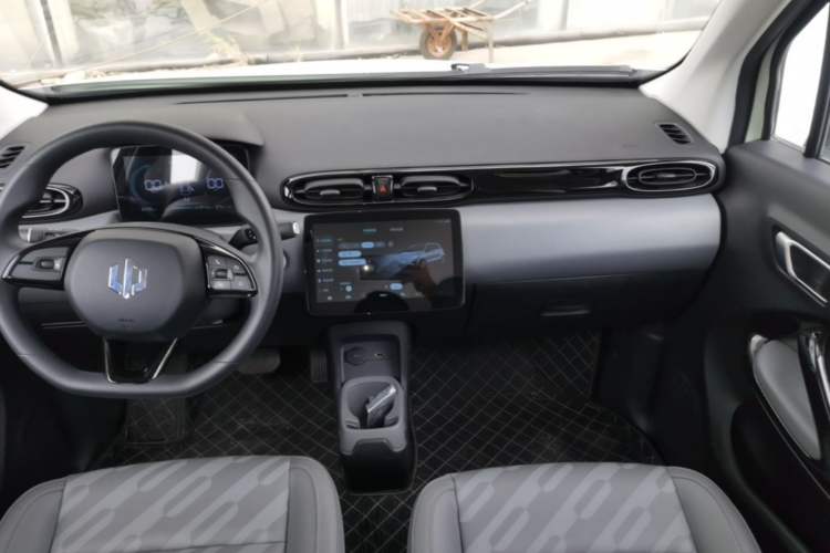 Used Leapmotor T03 2023 403 Lite Edition Audio And AC Panel