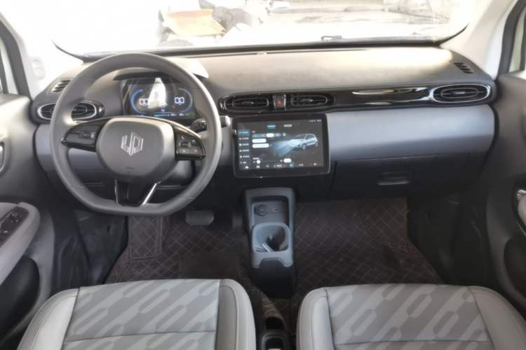 Used Leapmotor T03 2023 403 Lite Edition Center Console