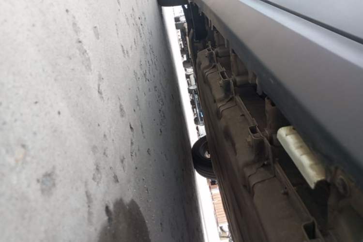 Used Leapmotor T03 2023 310 Lite Edition Left Side Sill